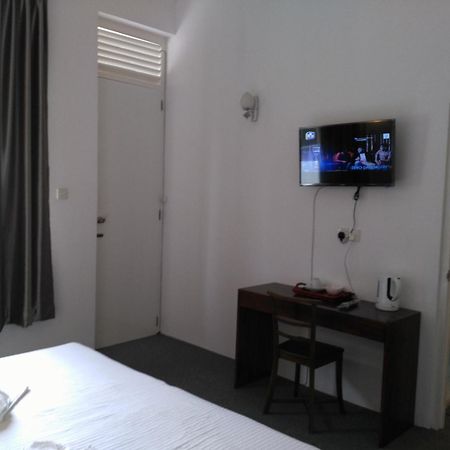 West Inn קולומבו מראה חיצוני תמונה