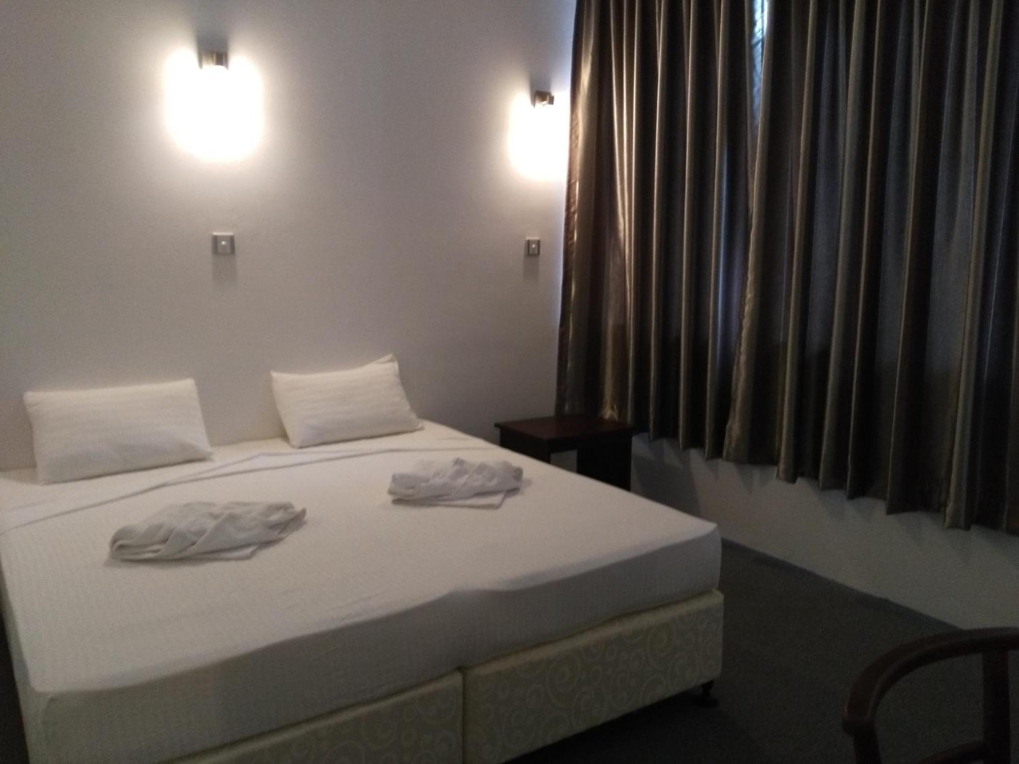 West Inn קולומבו מראה חיצוני תמונה