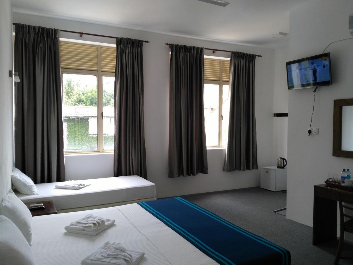 West Inn קולומבו מראה חיצוני תמונה